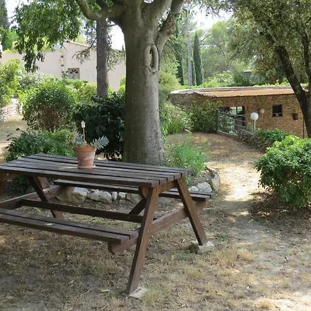 Le Castel 3*